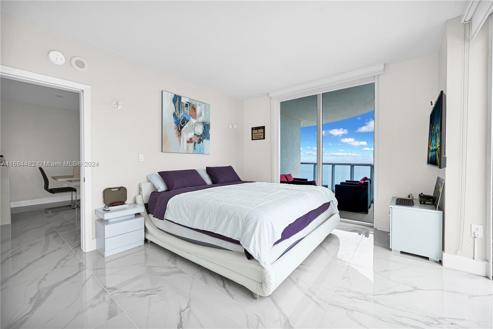 SOLE CONDO - Residential