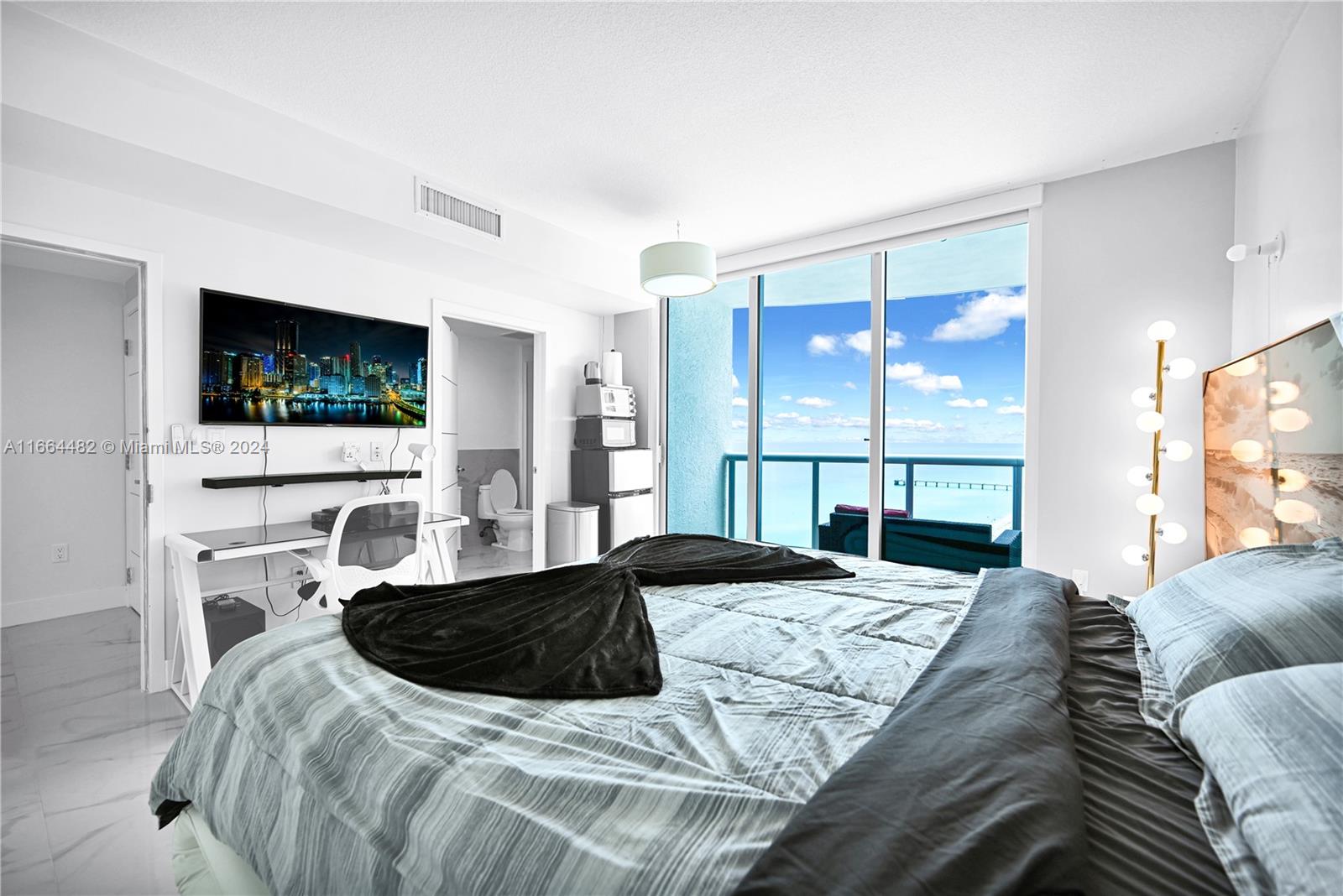 SOLE CONDO - Residential