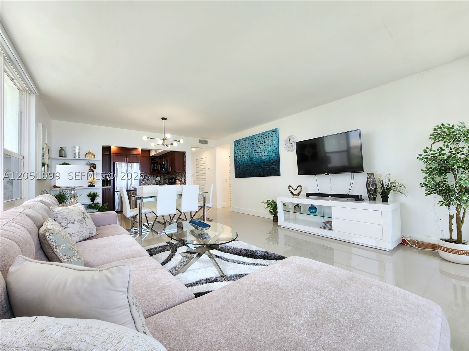 3505 S Ocean Dr 521