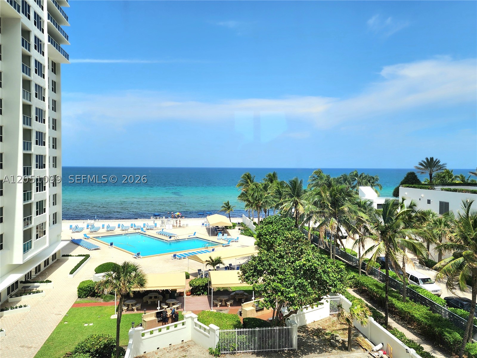 3505 S Ocean Dr 521 - Image 1