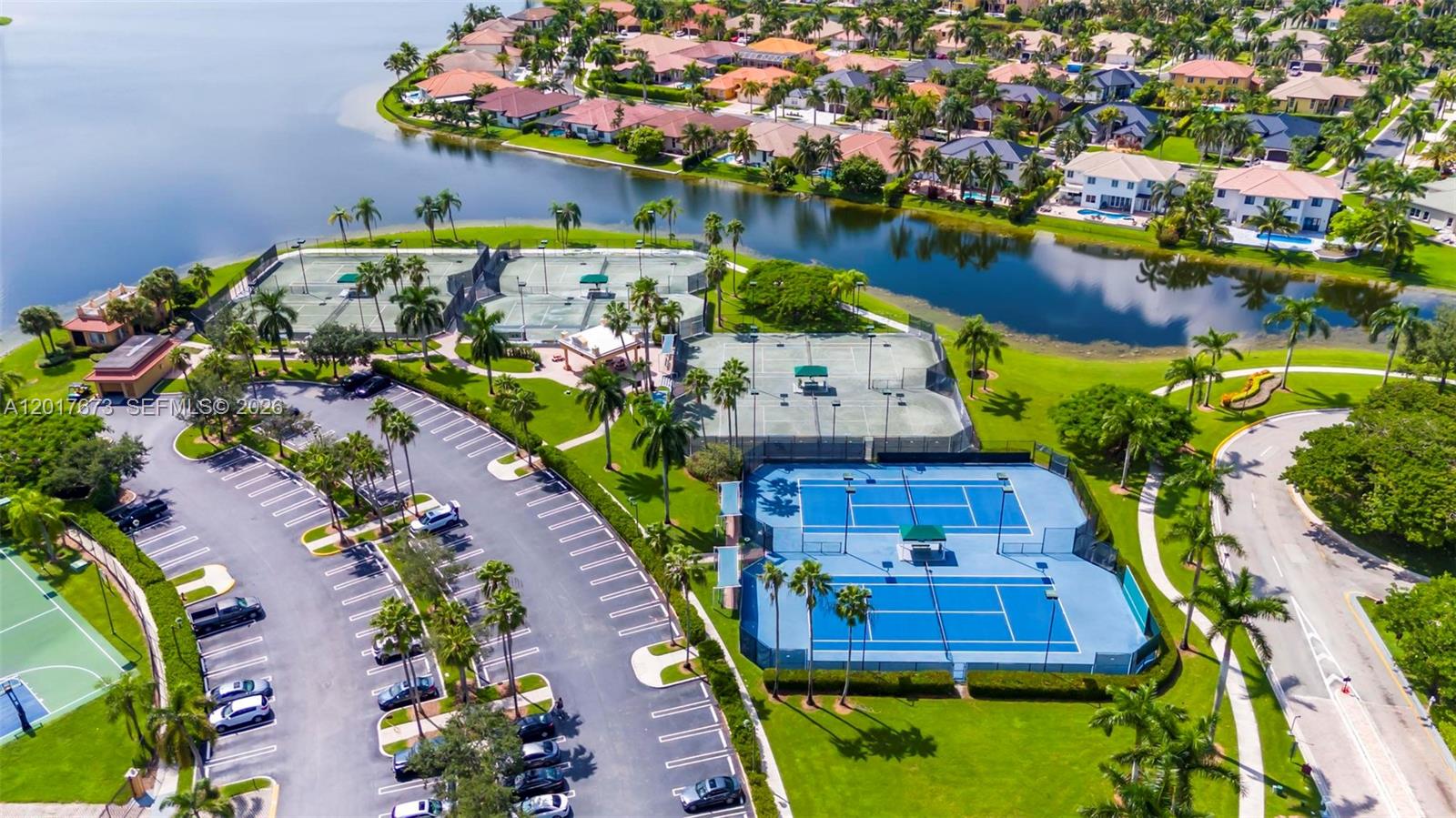 SUNSET LAKES PLAT TWO - Residential