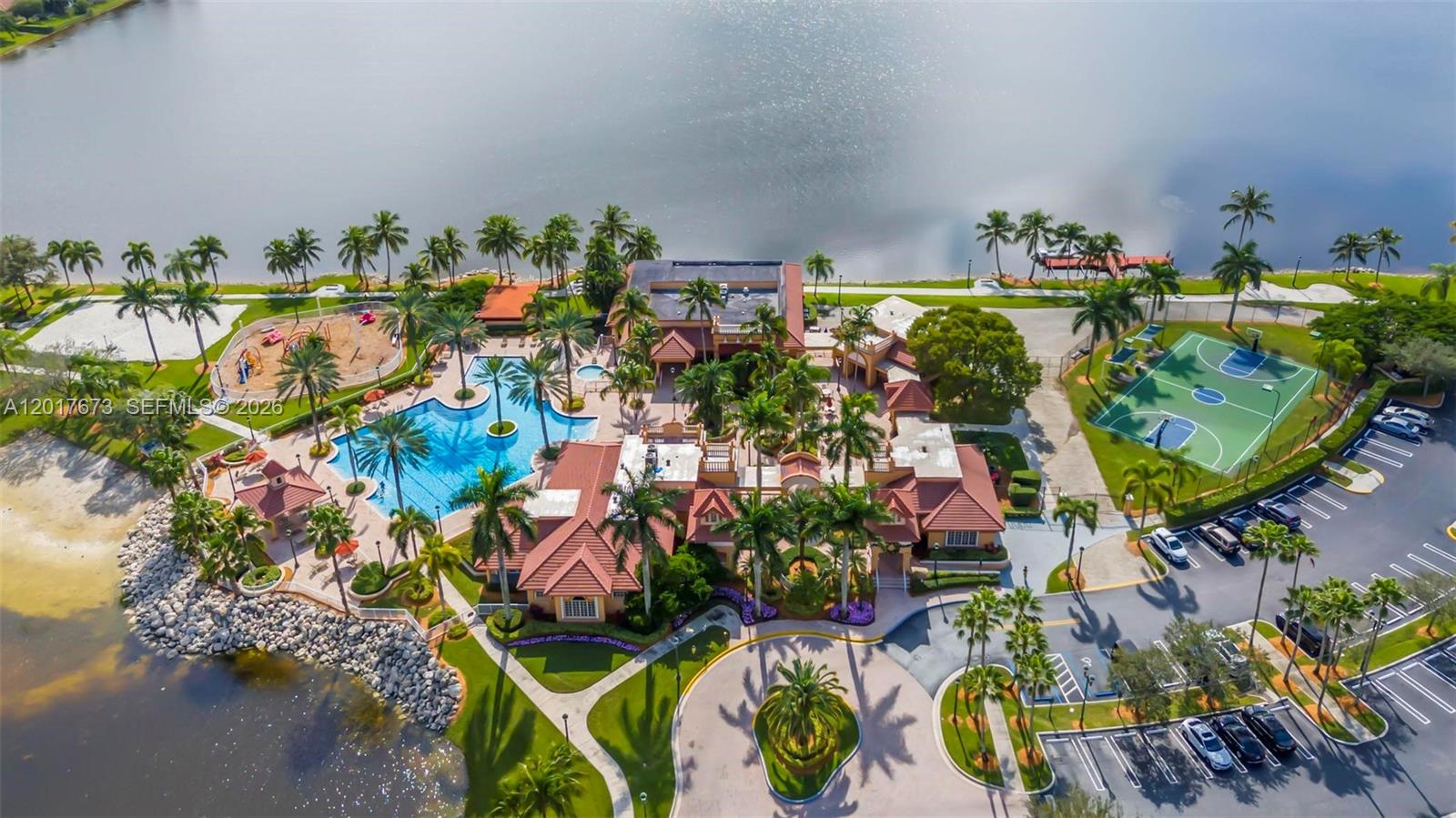 SUNSET LAKES PLAT TWO - Residential