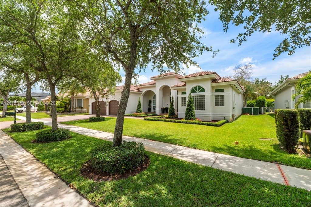 Photo of 18700 SW 39th Ct, Miramar, FL 33029 (MLS # A12017673)