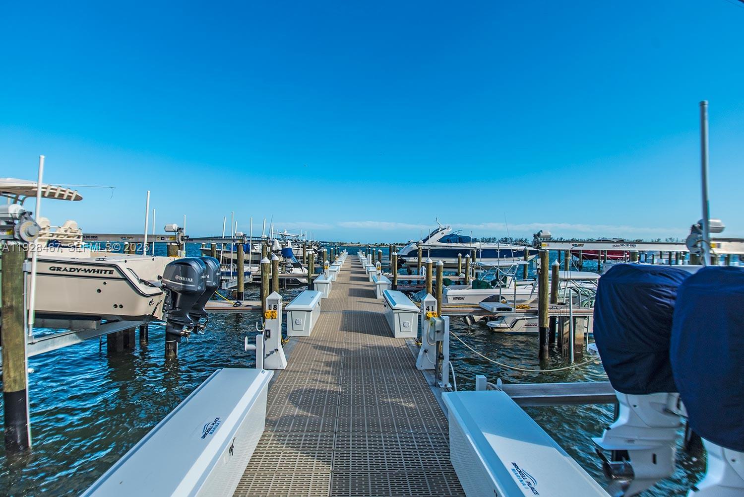 BRICKELL PLACE CONDO - Residential