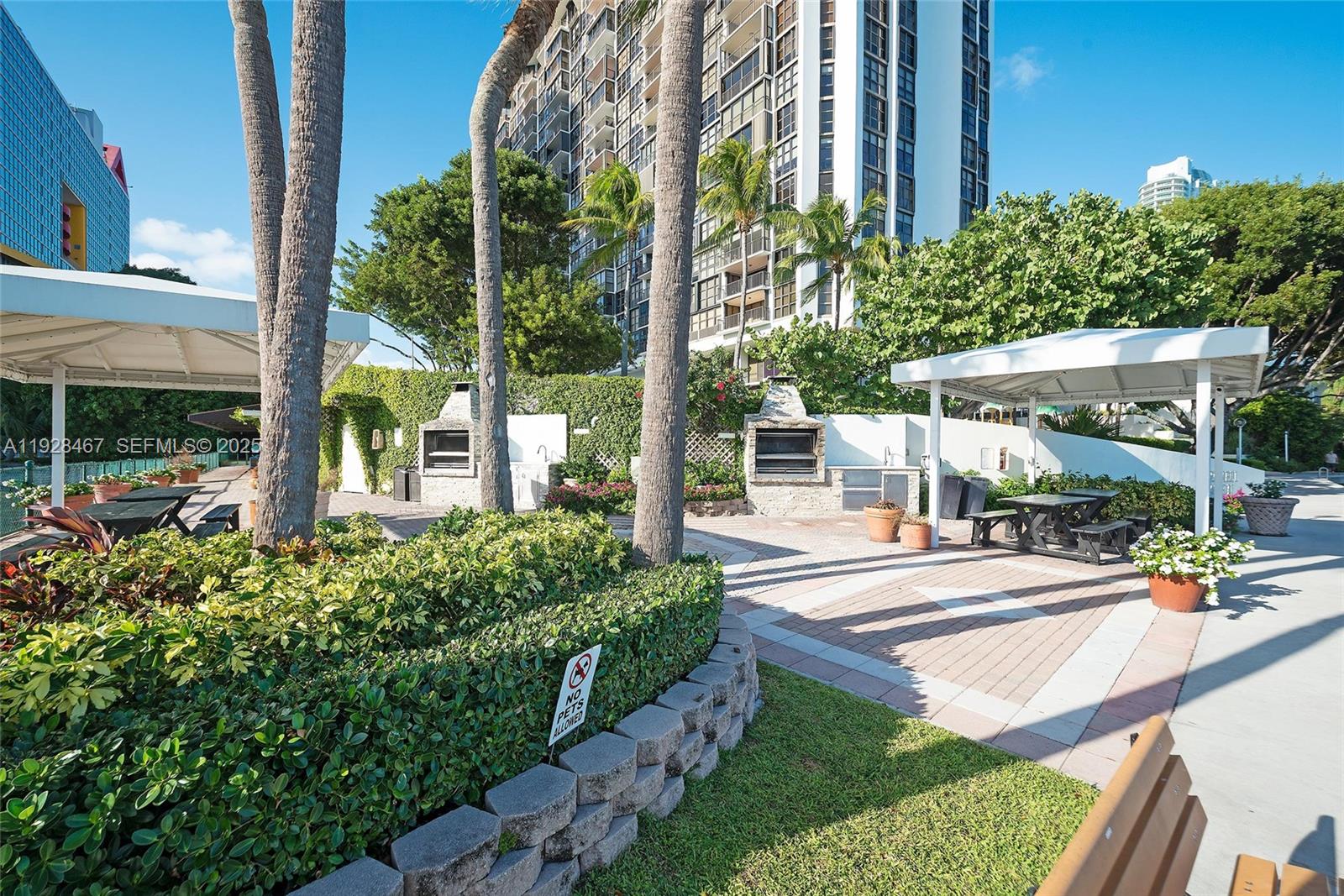 BRICKELL PLACE CONDO - Residential