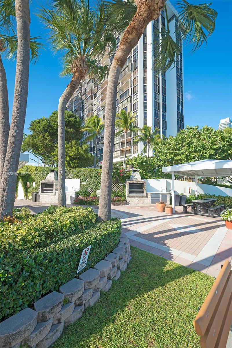 BRICKELL PLACE CONDO - Residential