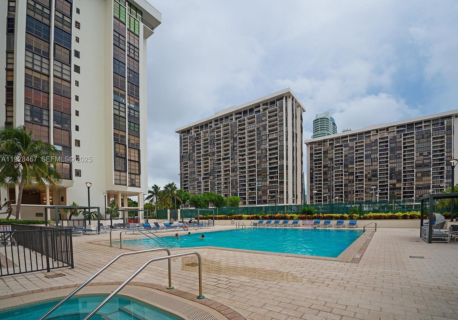 BRICKELL PLACE CONDO - Residential