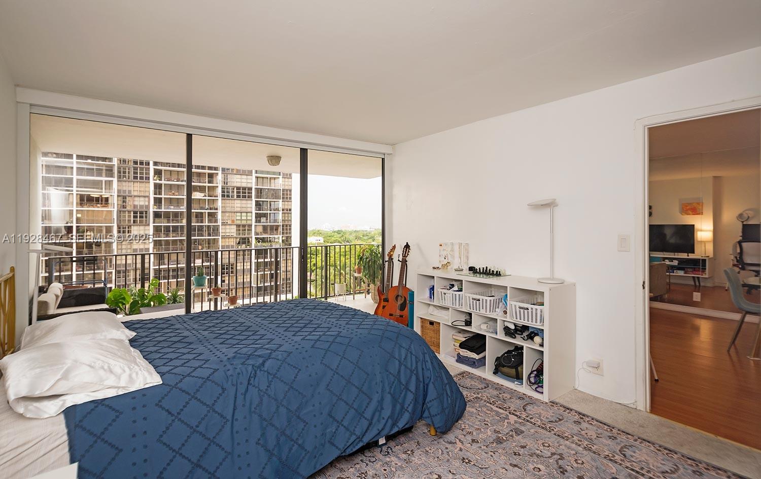 BRICKELL PLACE CONDO - Residential