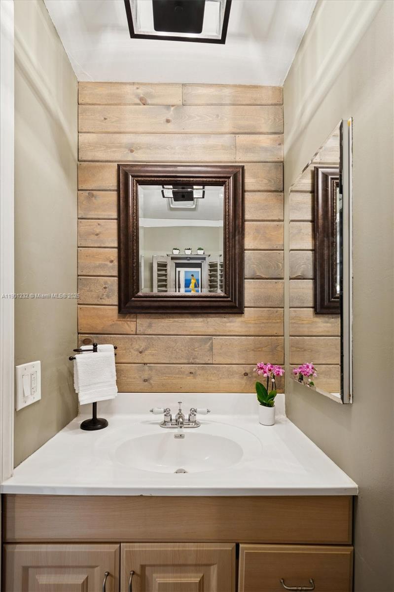 SADDLE-UP PLAT - Residential