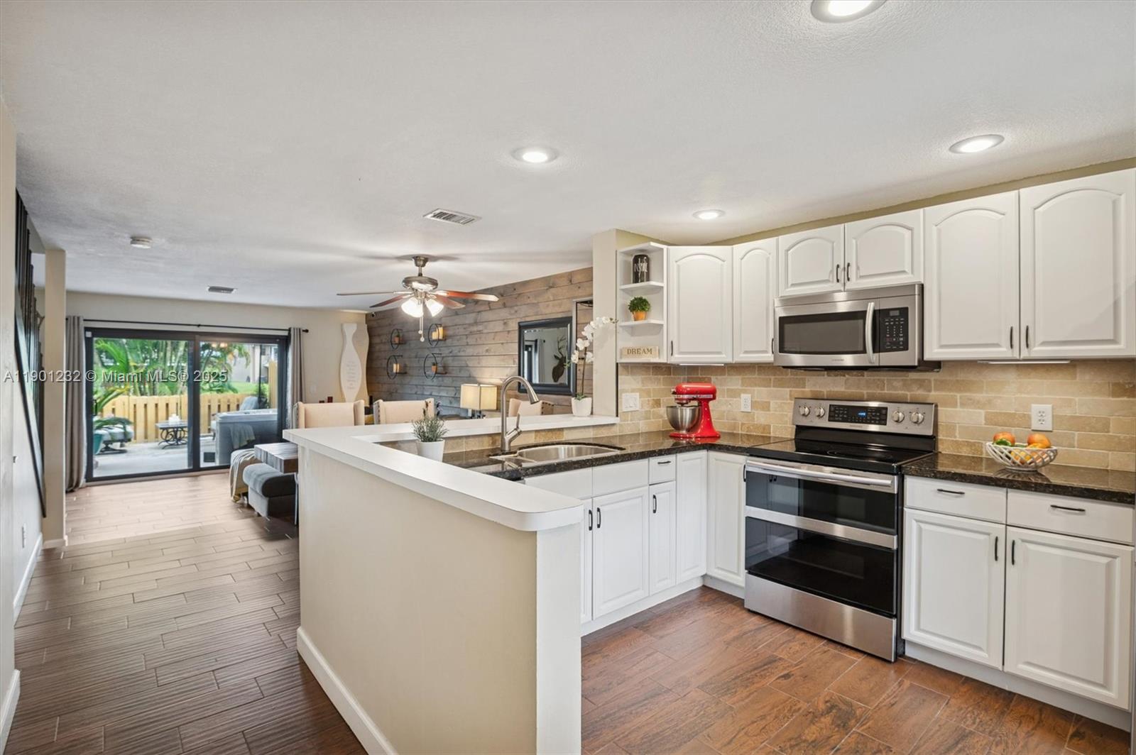 SADDLE-UP PLAT - Residential