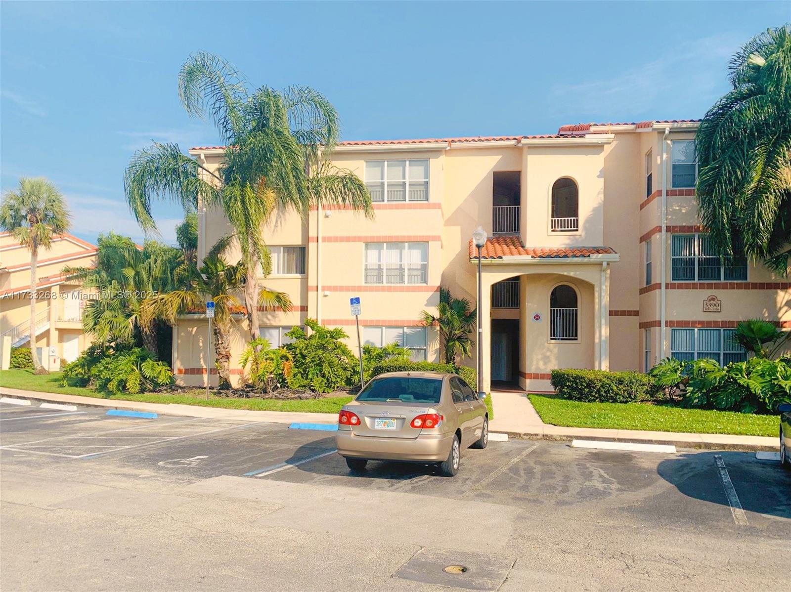 Property for Sale at 3360 N Pinewalk Dr N 1315, Margate, Broward County, Florida - Bedrooms: 1 
Bathrooms: 1  - $194,900