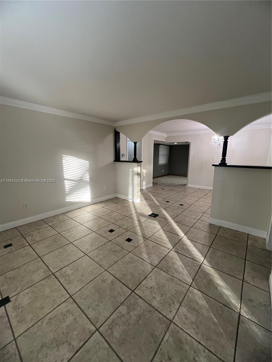 BANYAN TREE CONDO 8 - Residential Lease
