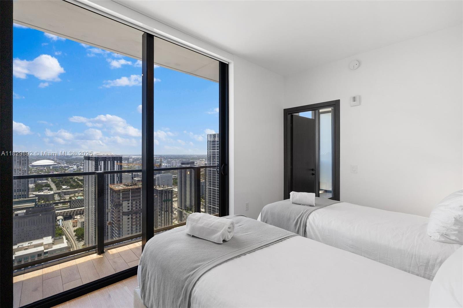 MAP OF MIAMI DADE CO. FL. - Residential Lease