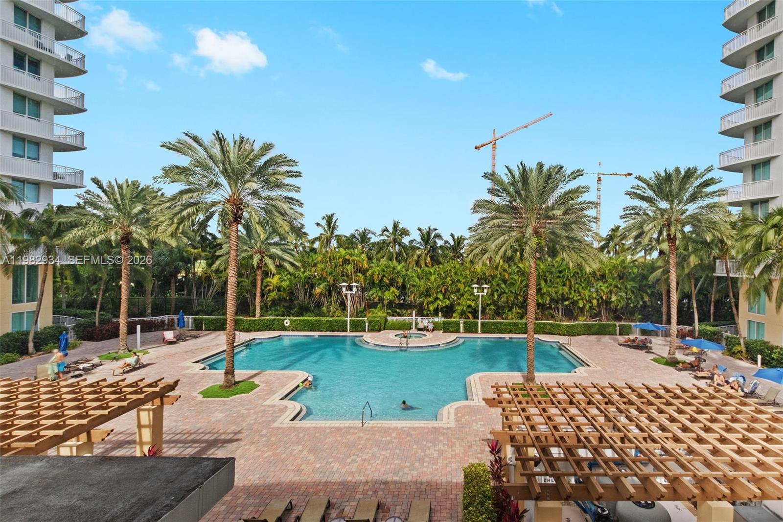 DUO CONDOMINIUM EAST - Residential Lease