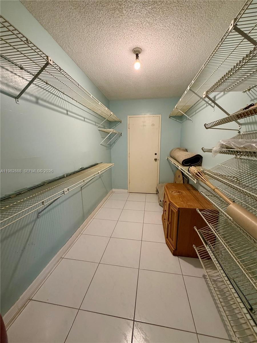 PLAZA TOWERS NORTH CONDO - Residential