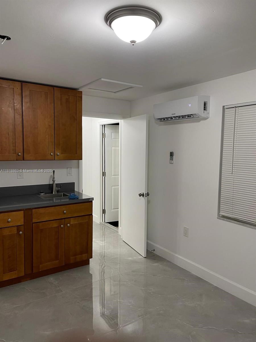 BROADVIEW PARK - Residential