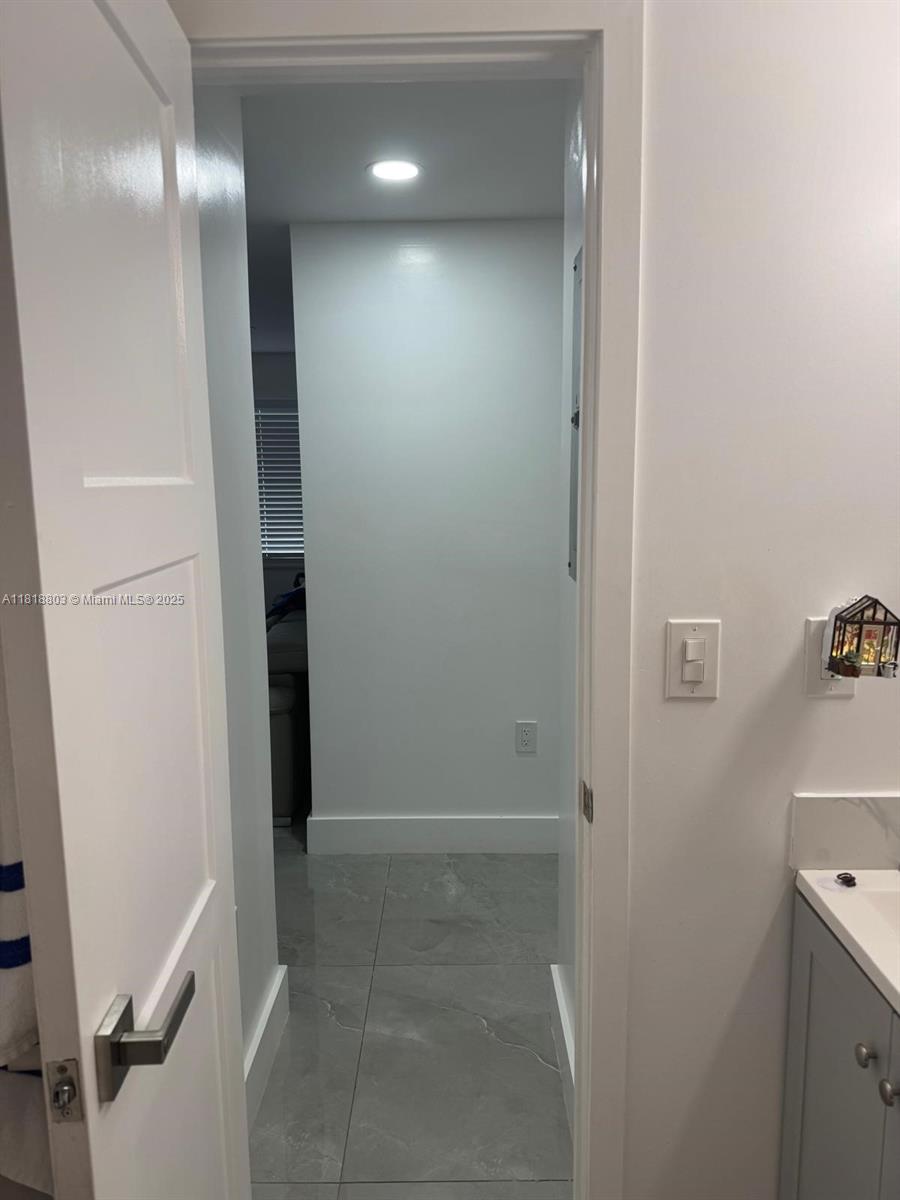 BROADVIEW PARK - Residential