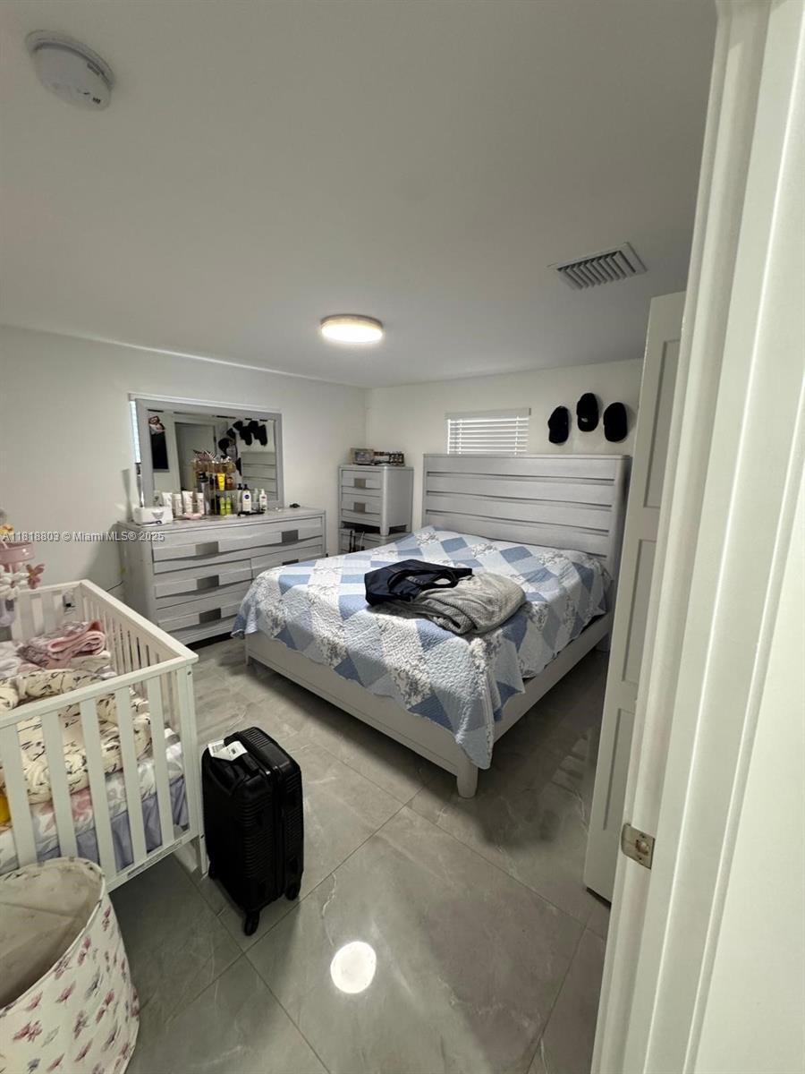 BROADVIEW PARK - Residential