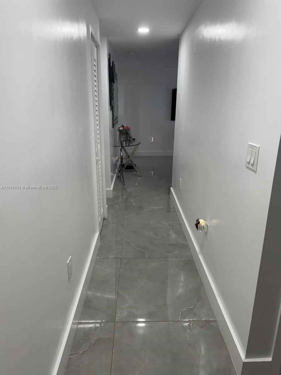 BROADVIEW PARK - Residential
