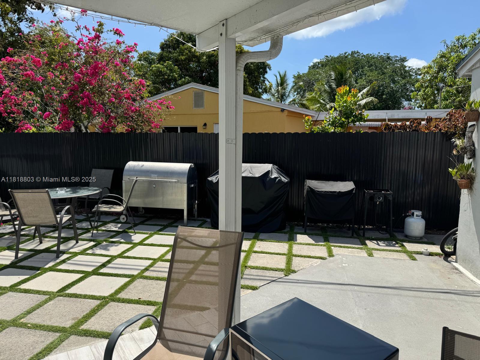 BROADVIEW PARK - Residential