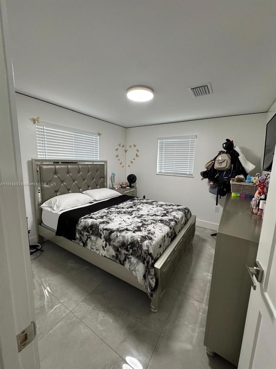 BROADVIEW PARK - Residential
