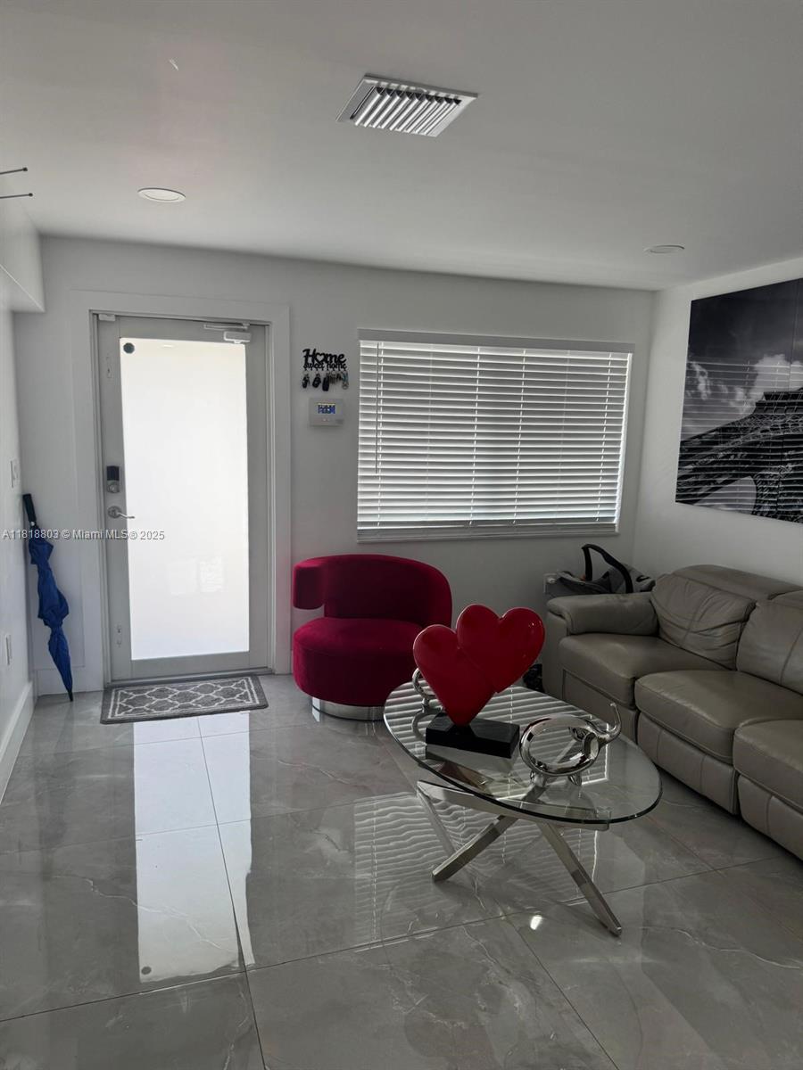 BROADVIEW PARK - Residential