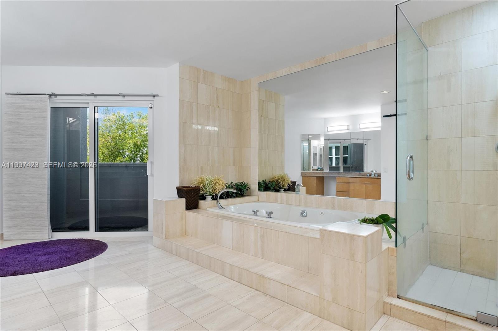 SWAN LAKE - Residential