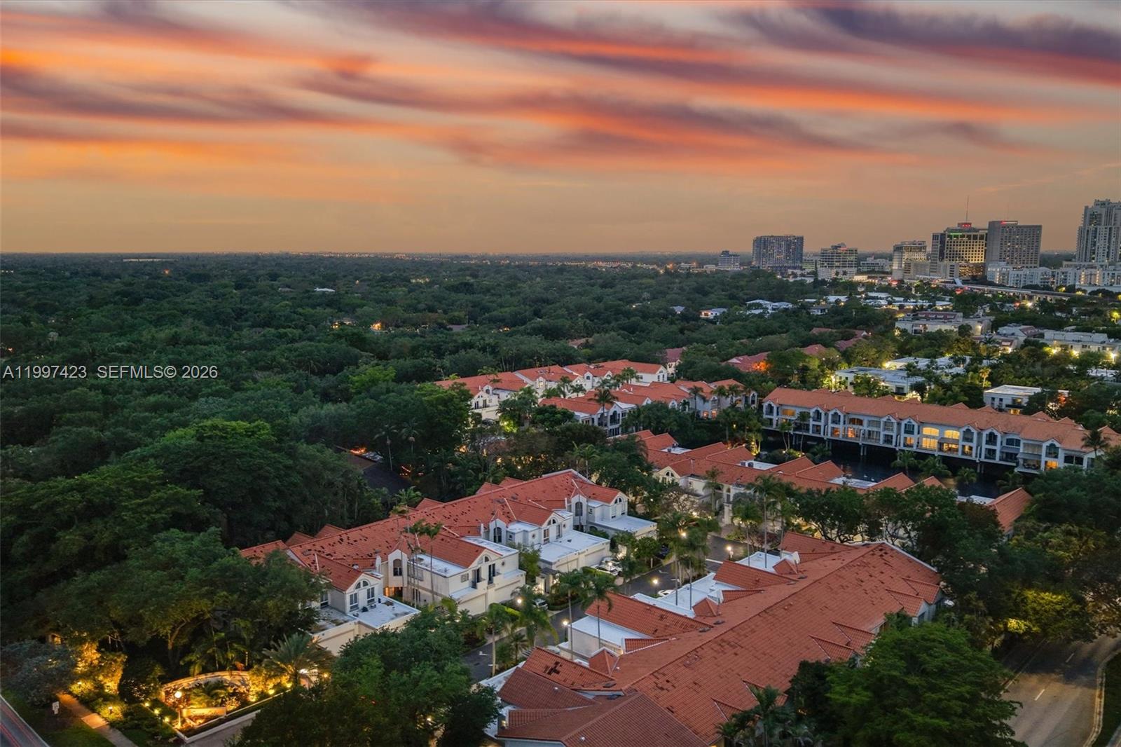 SWAN LAKE - Residential