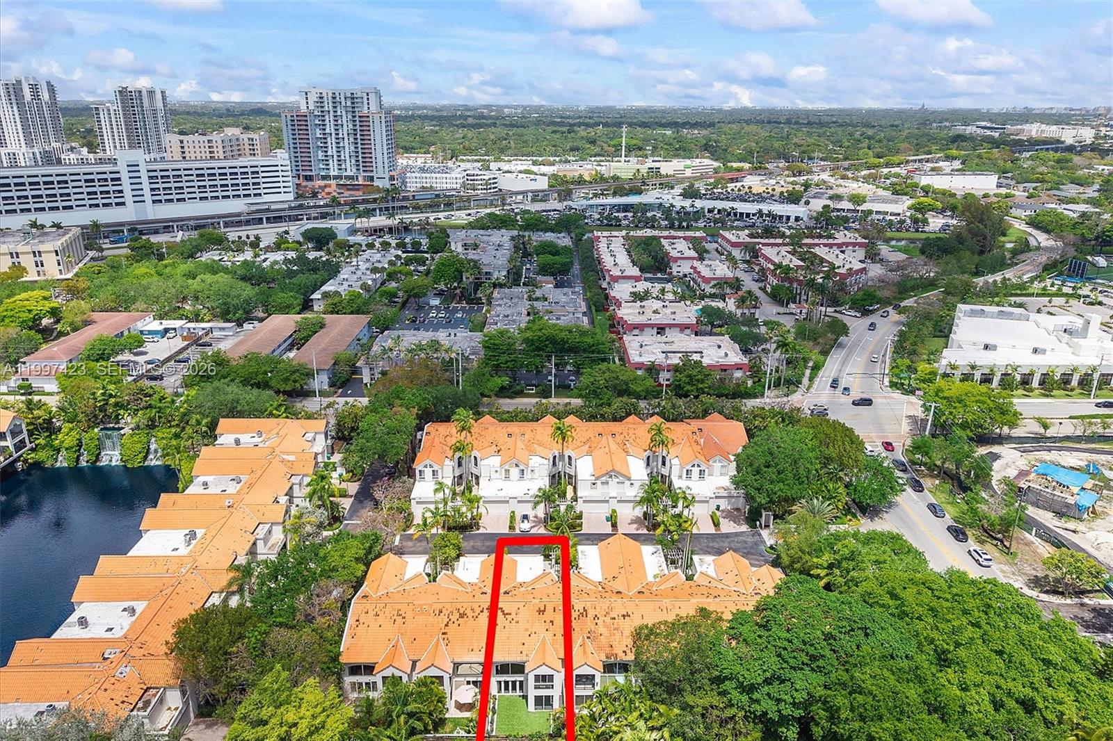 SWAN LAKE - Residential