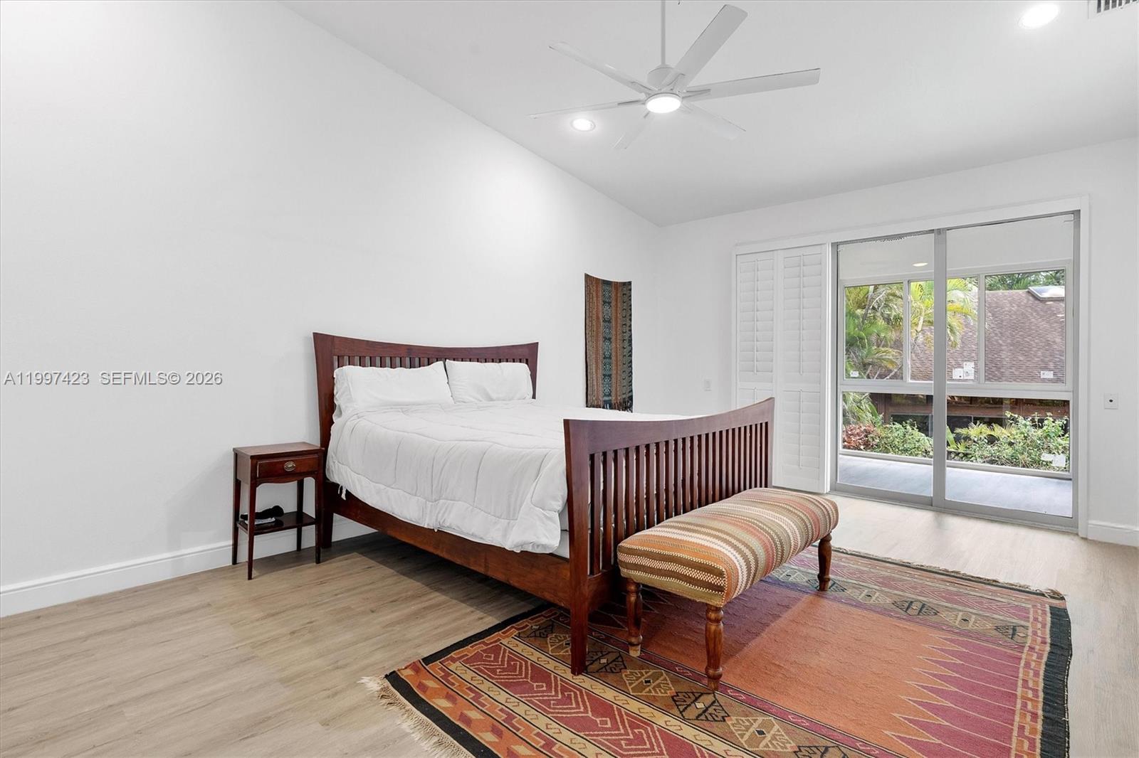 SWAN LAKE - Residential