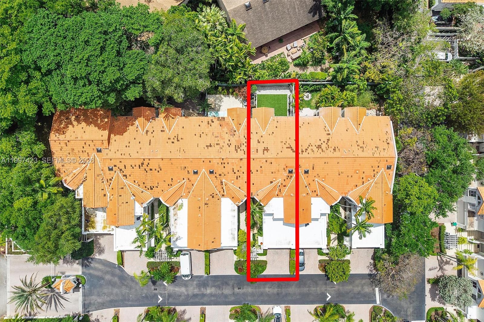 SWAN LAKE - Residential