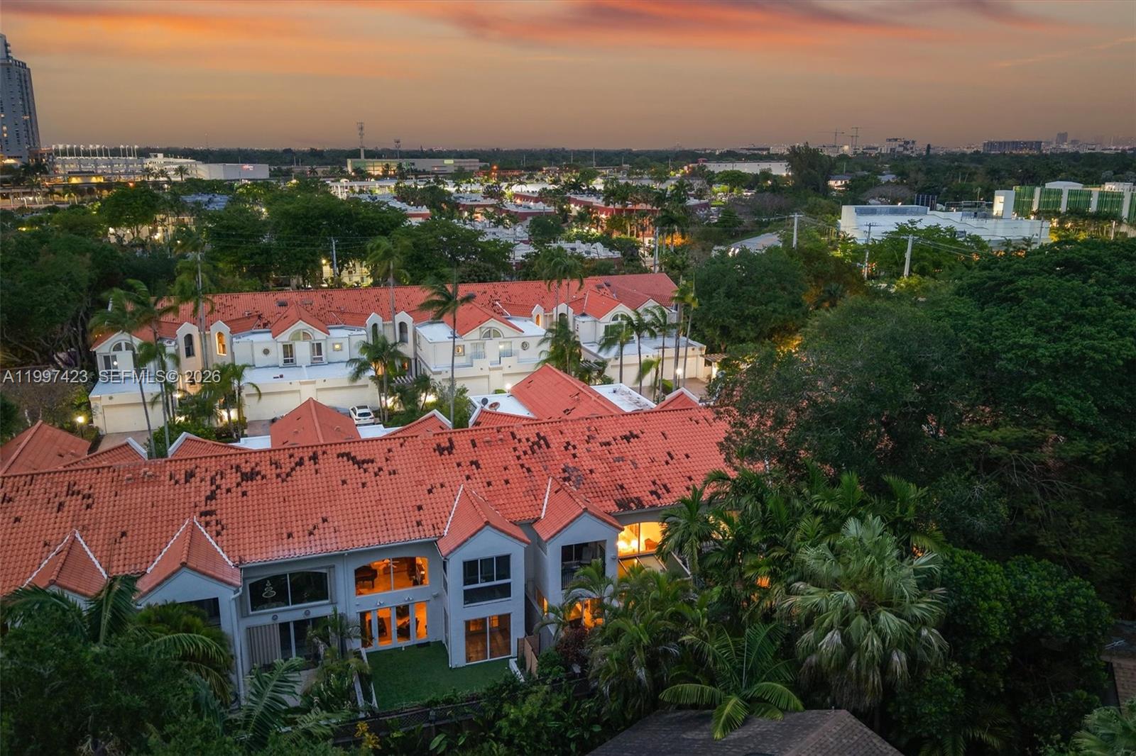 SWAN LAKE - Residential