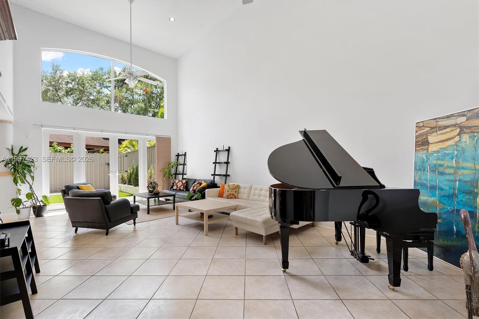 SWAN LAKE - Residential