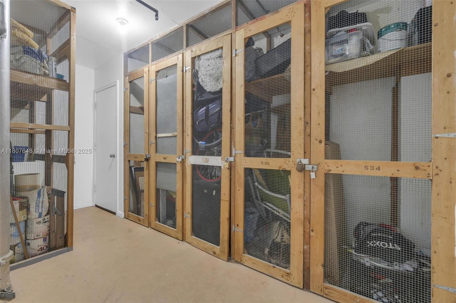 IMPERIAL TOWERS NORTH CON - Residential