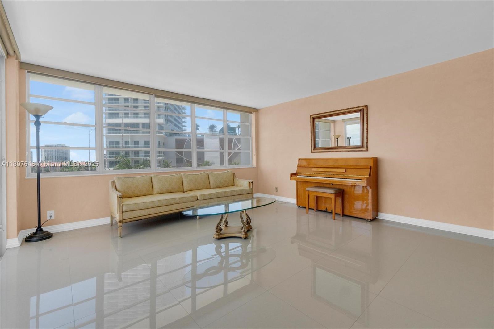 1801 S Ocean Dr 538