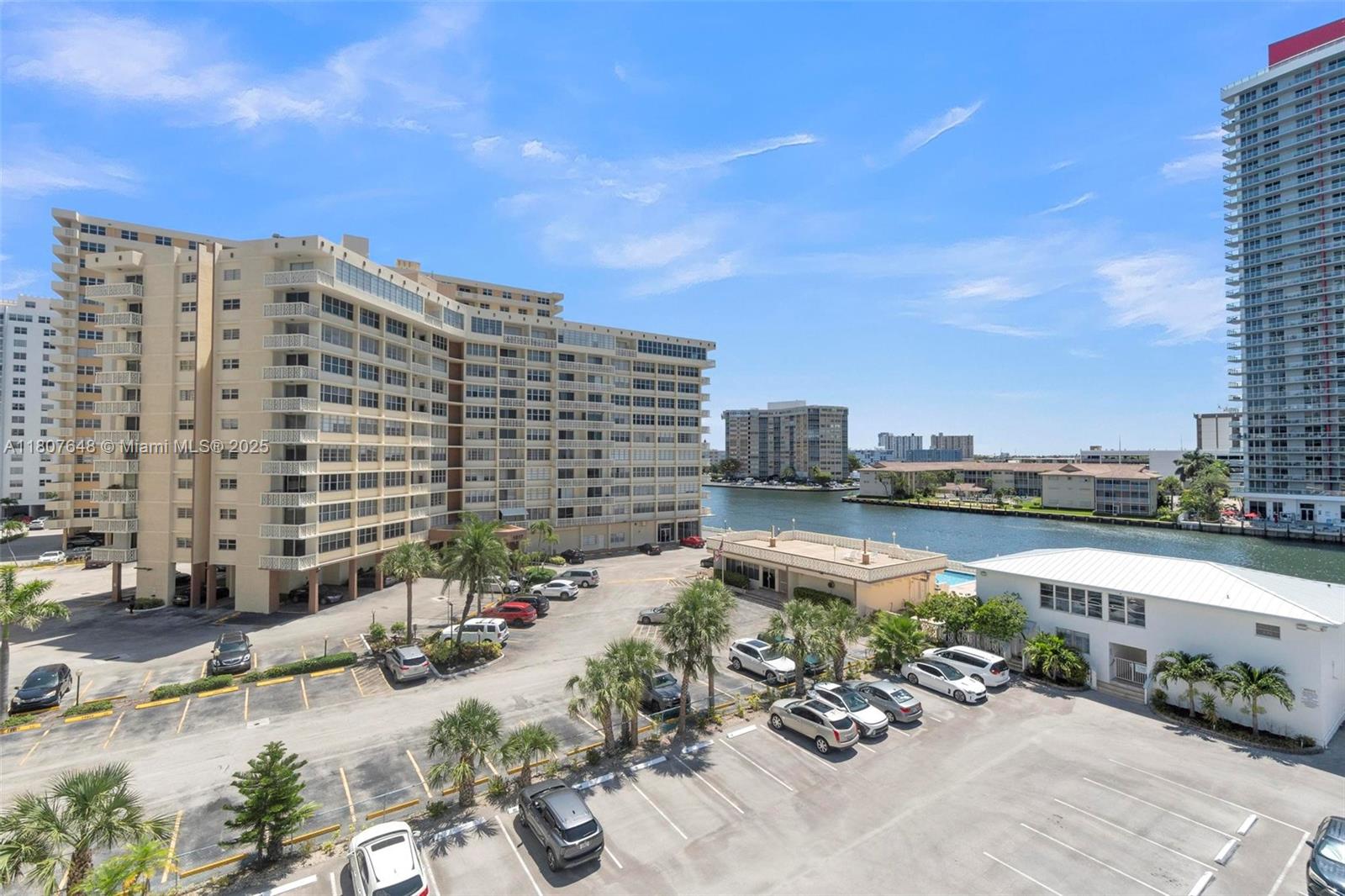 IMPERIAL TOWERS NORTH CON - Residential