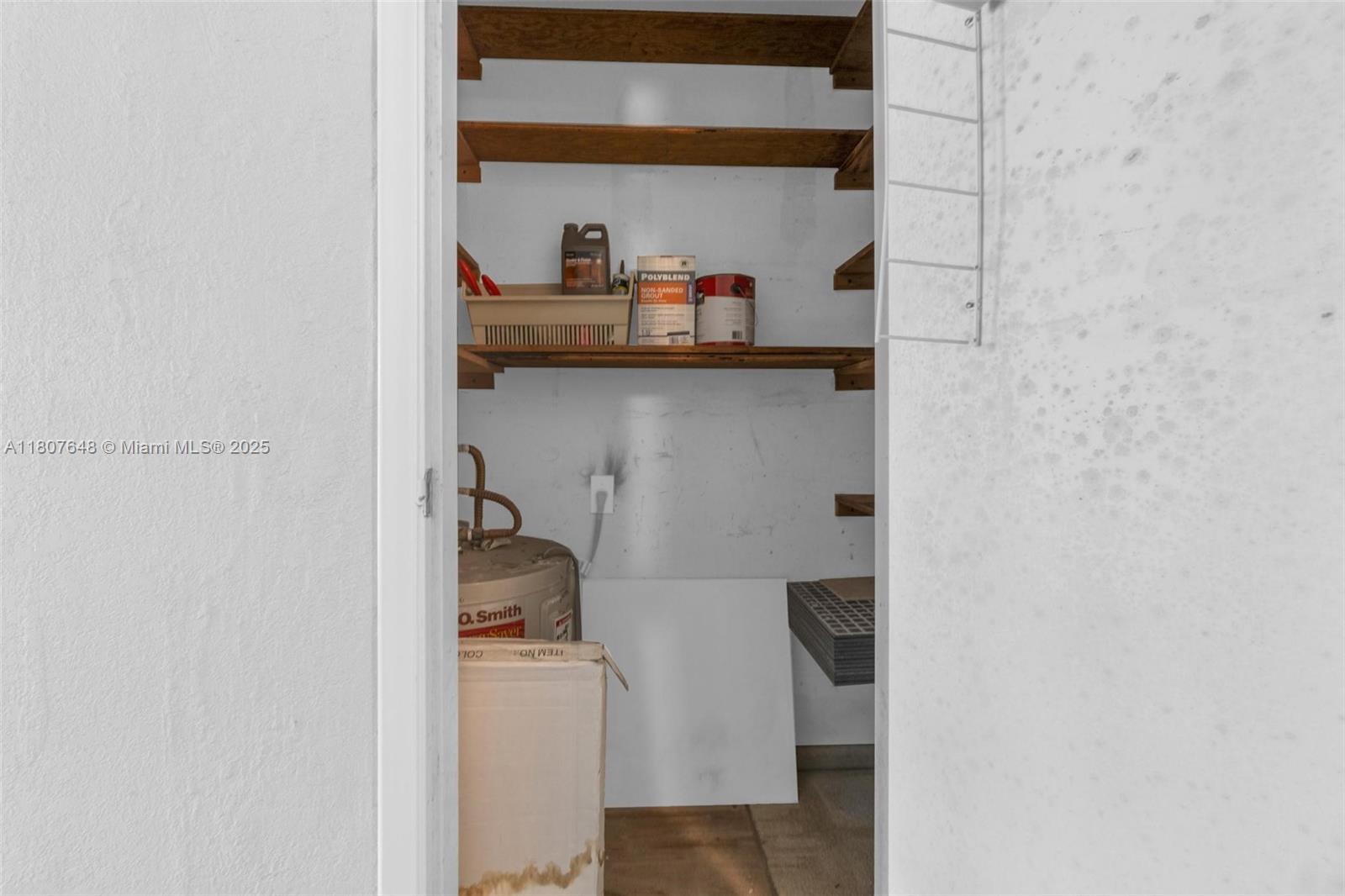 IMPERIAL TOWERS NORTH CON - Residential