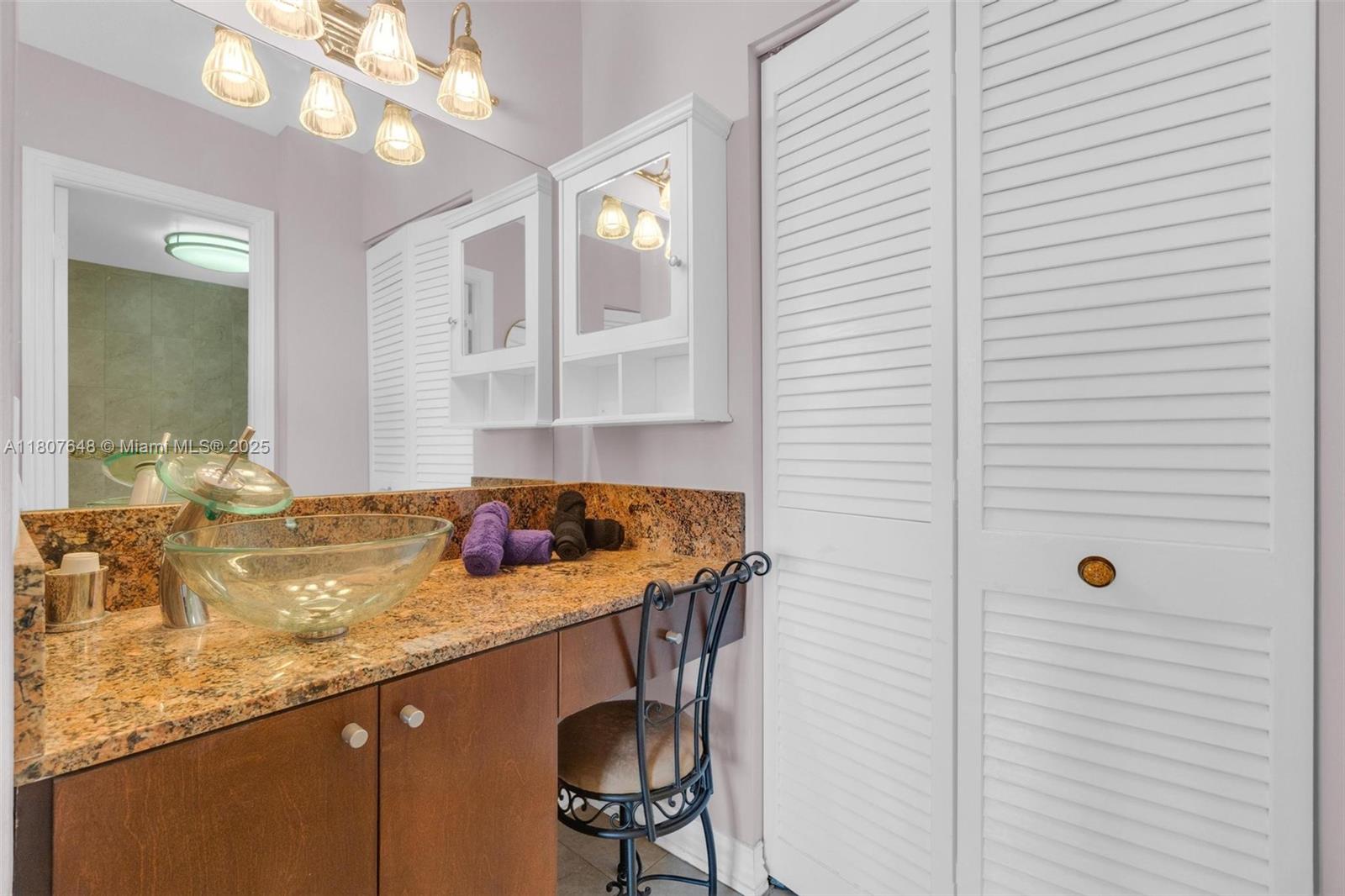 IMPERIAL TOWERS NORTH CON - Residential