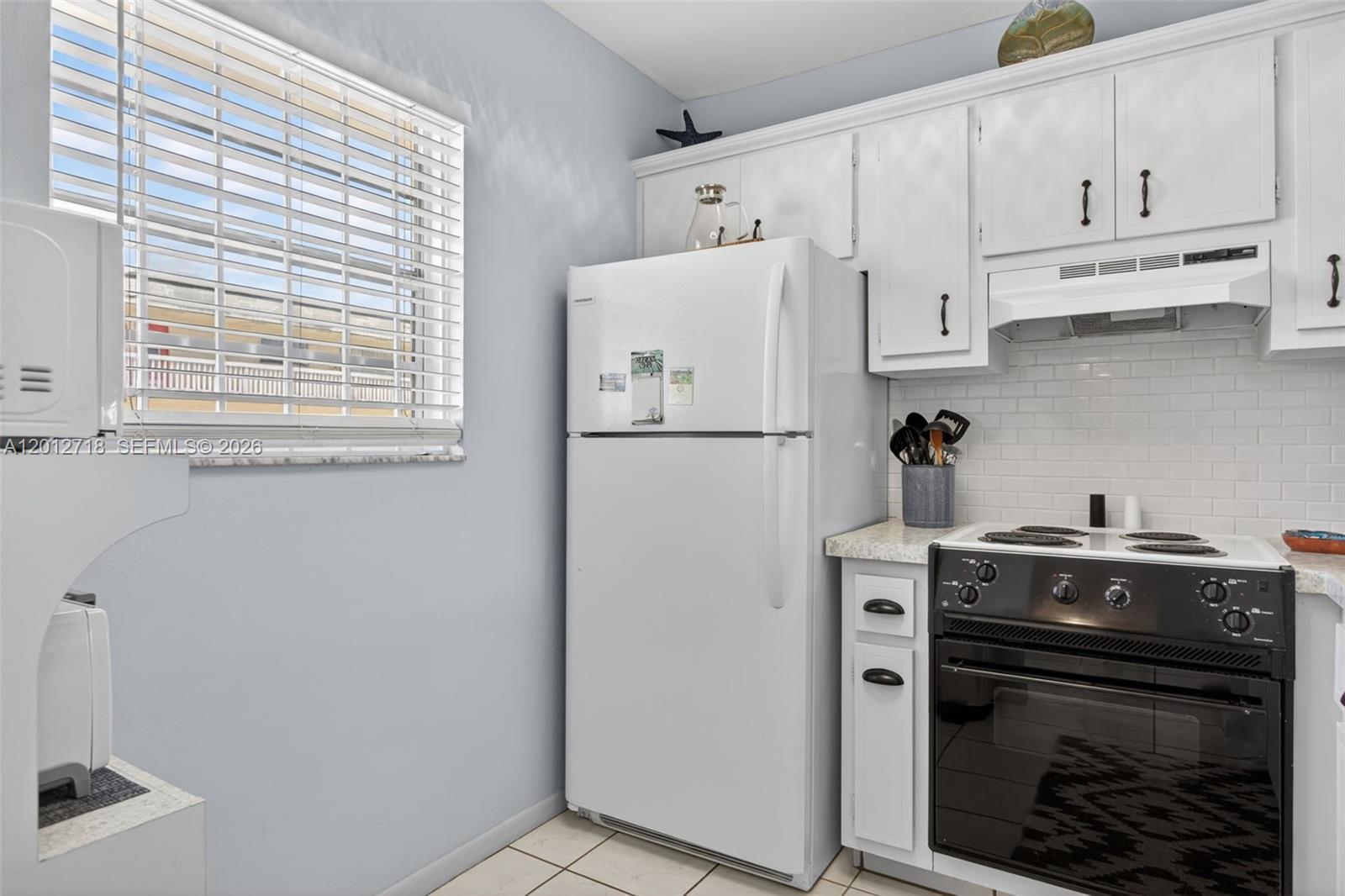 KENWOOD HALL CONDO - Residential