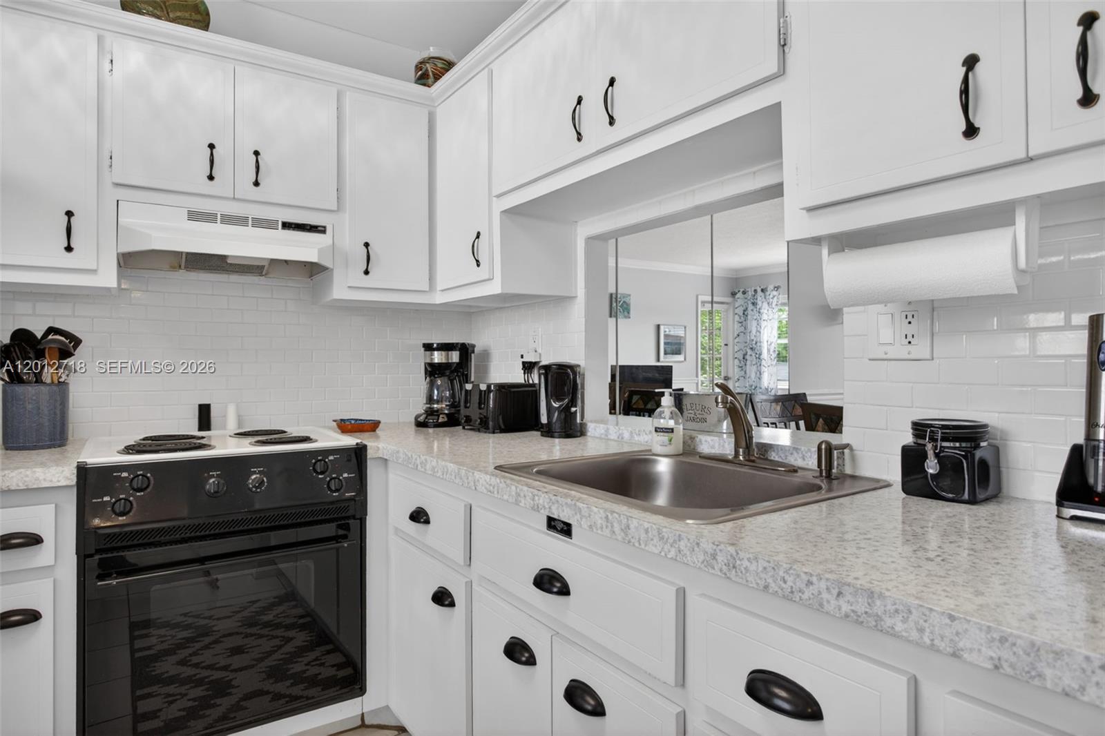 4451 NW 16th St K208
