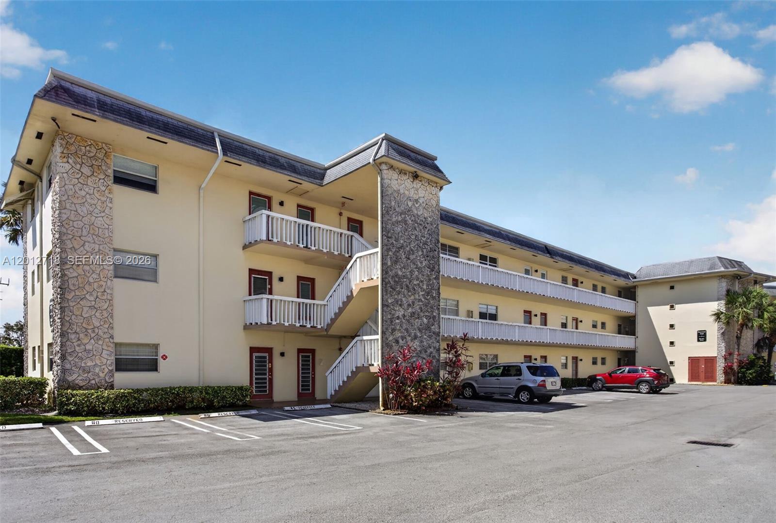 KENWOOD HALL CONDO - Residential