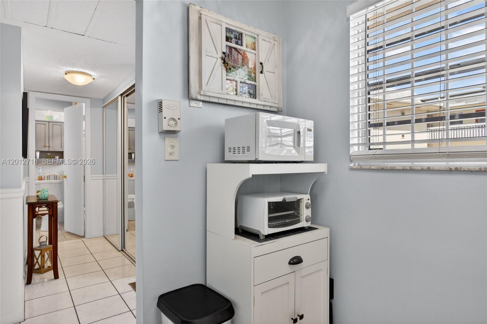 KENWOOD HALL CONDO - Residential