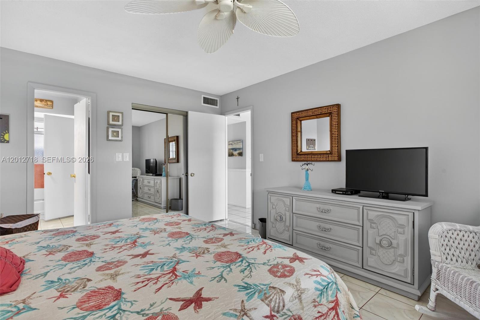 KENWOOD HALL CONDO - Residential