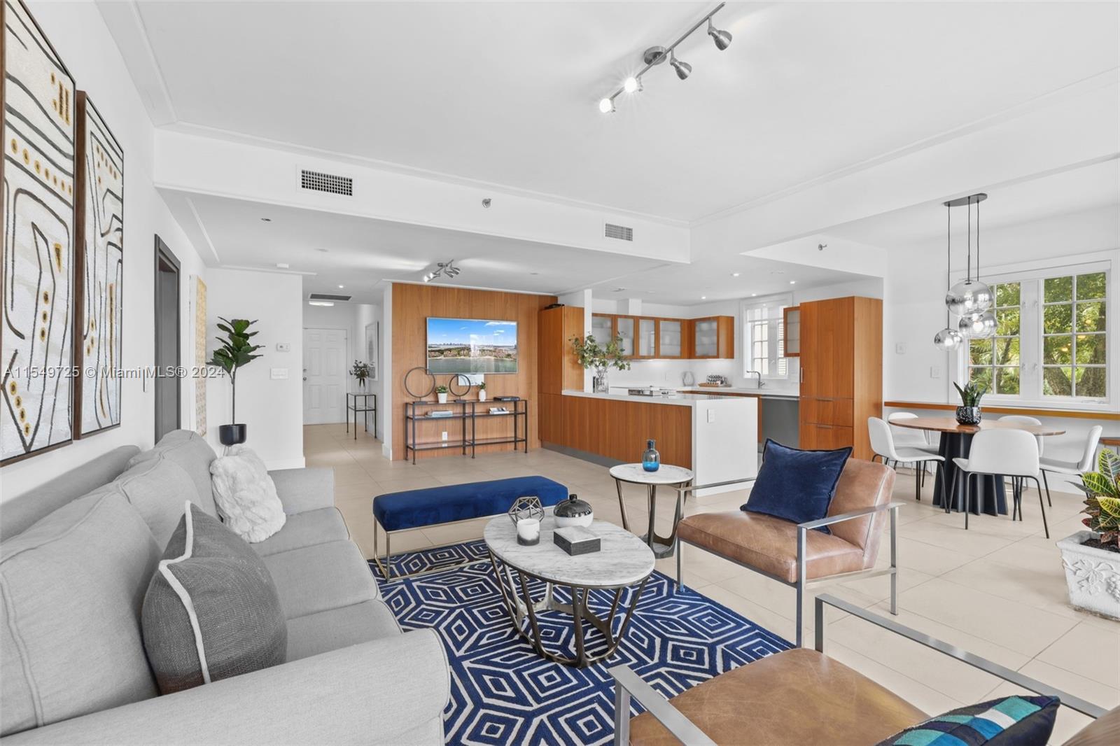 19127 Fisher Island Dr 19127