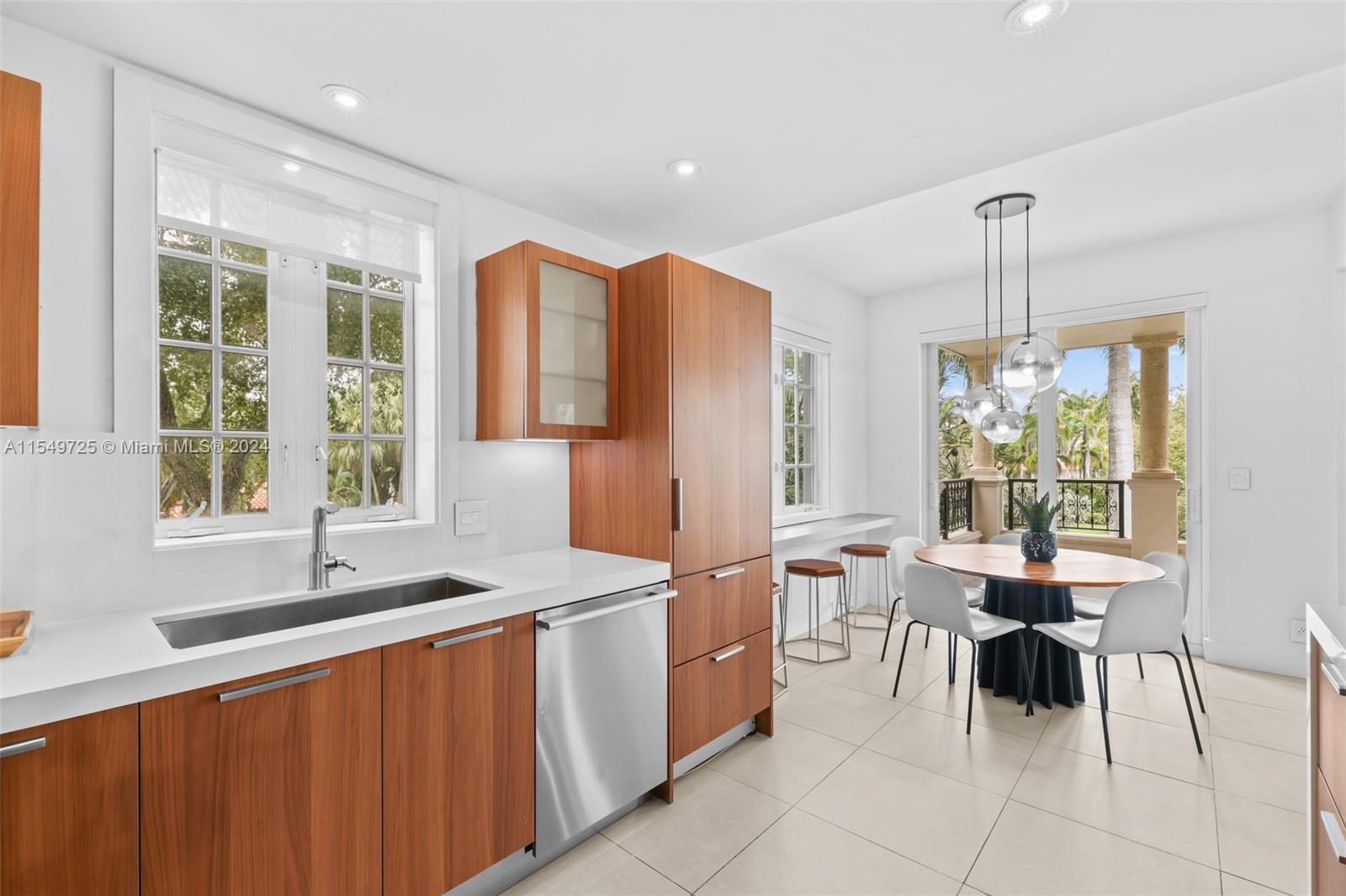 SEASIDE CONDO - Residential Lease