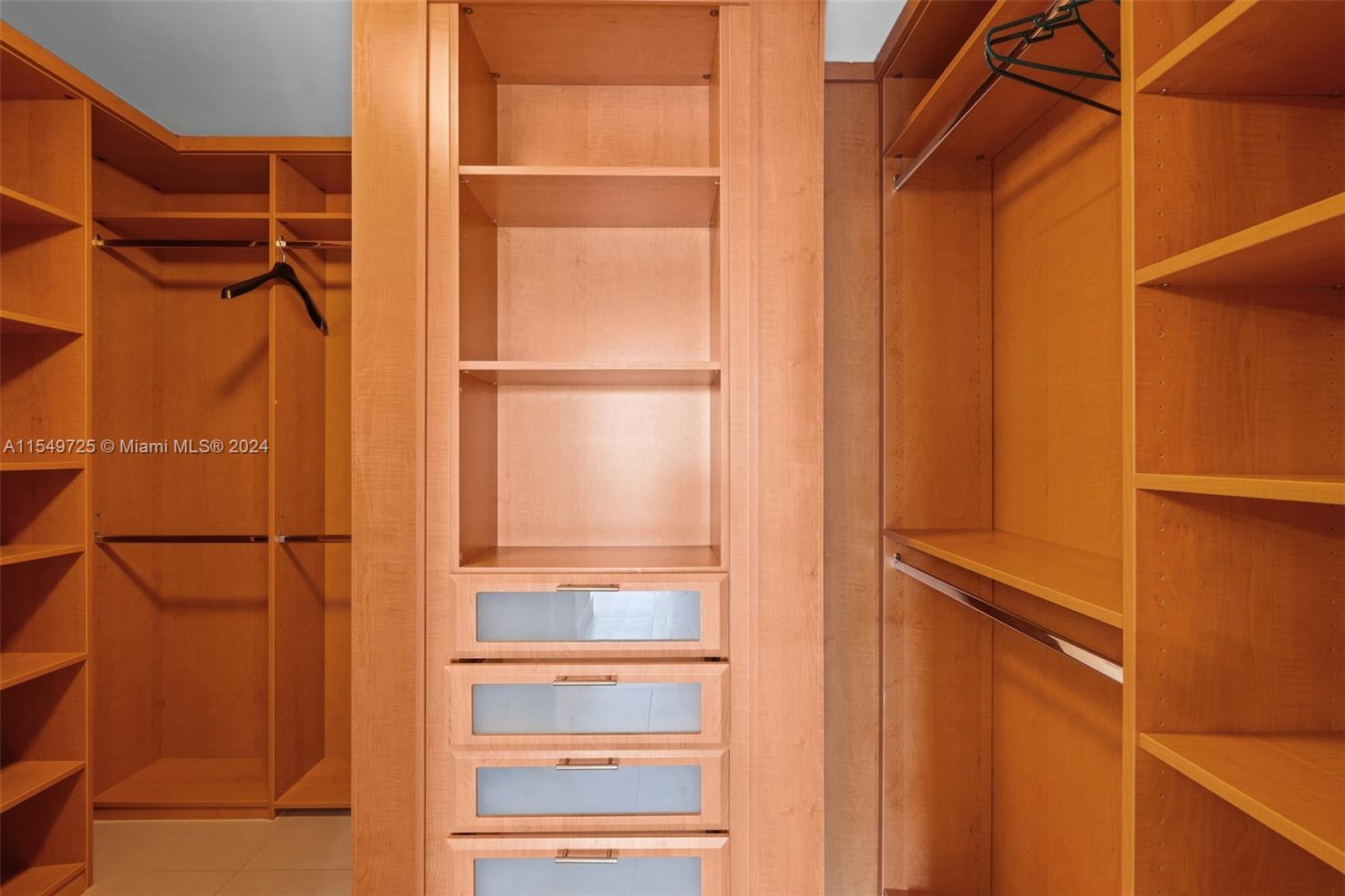 SEASIDE CONDO - Residential Lease