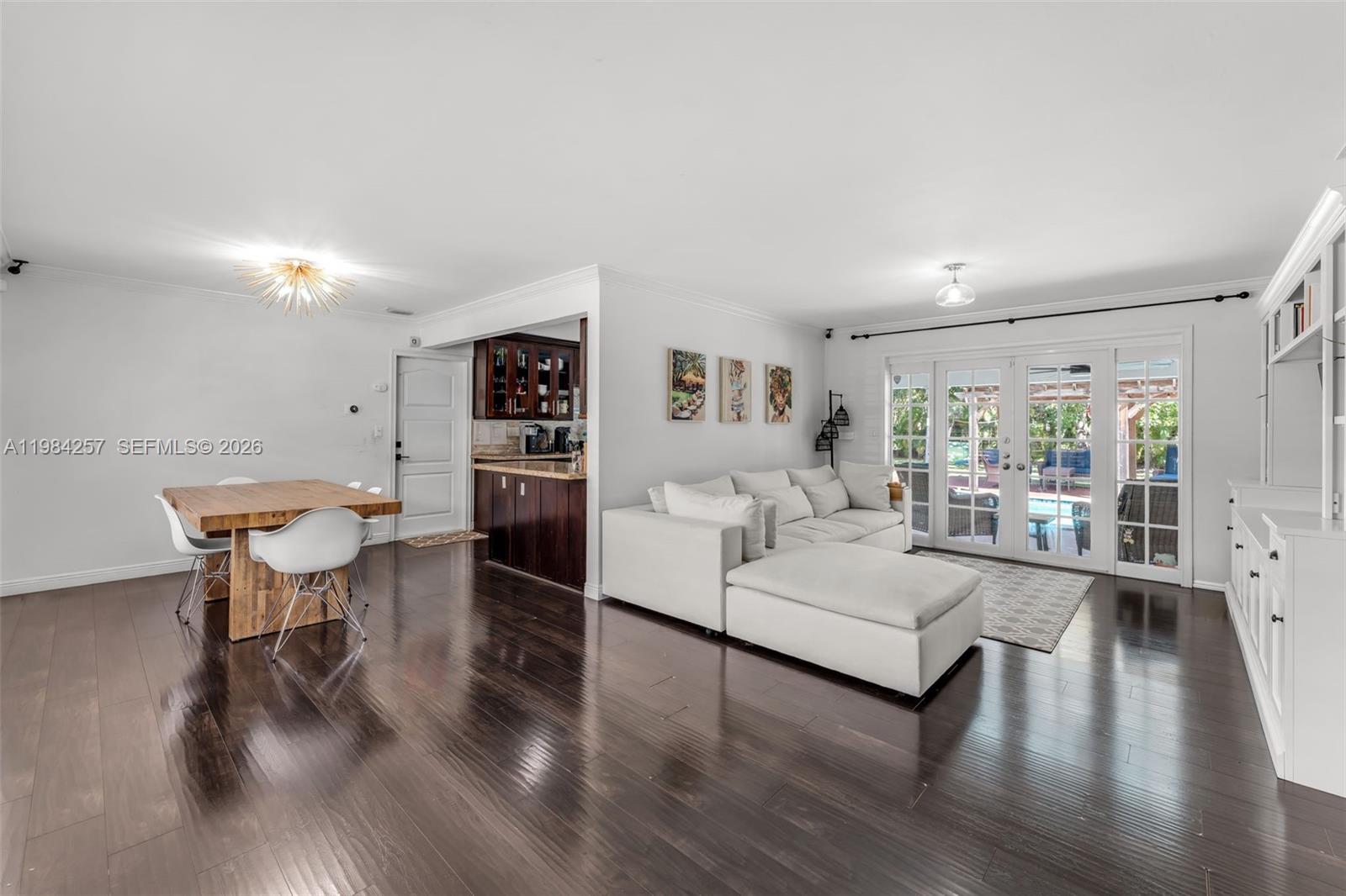 BUZ CARL ESTATES - Residential