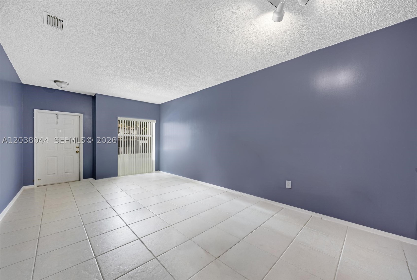 2209 SE 25th Ave 2209