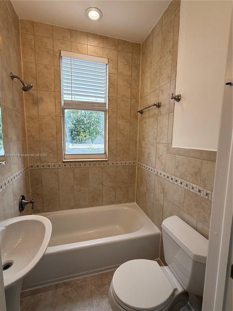 SHERIDAN CONDO - Residential Lease
