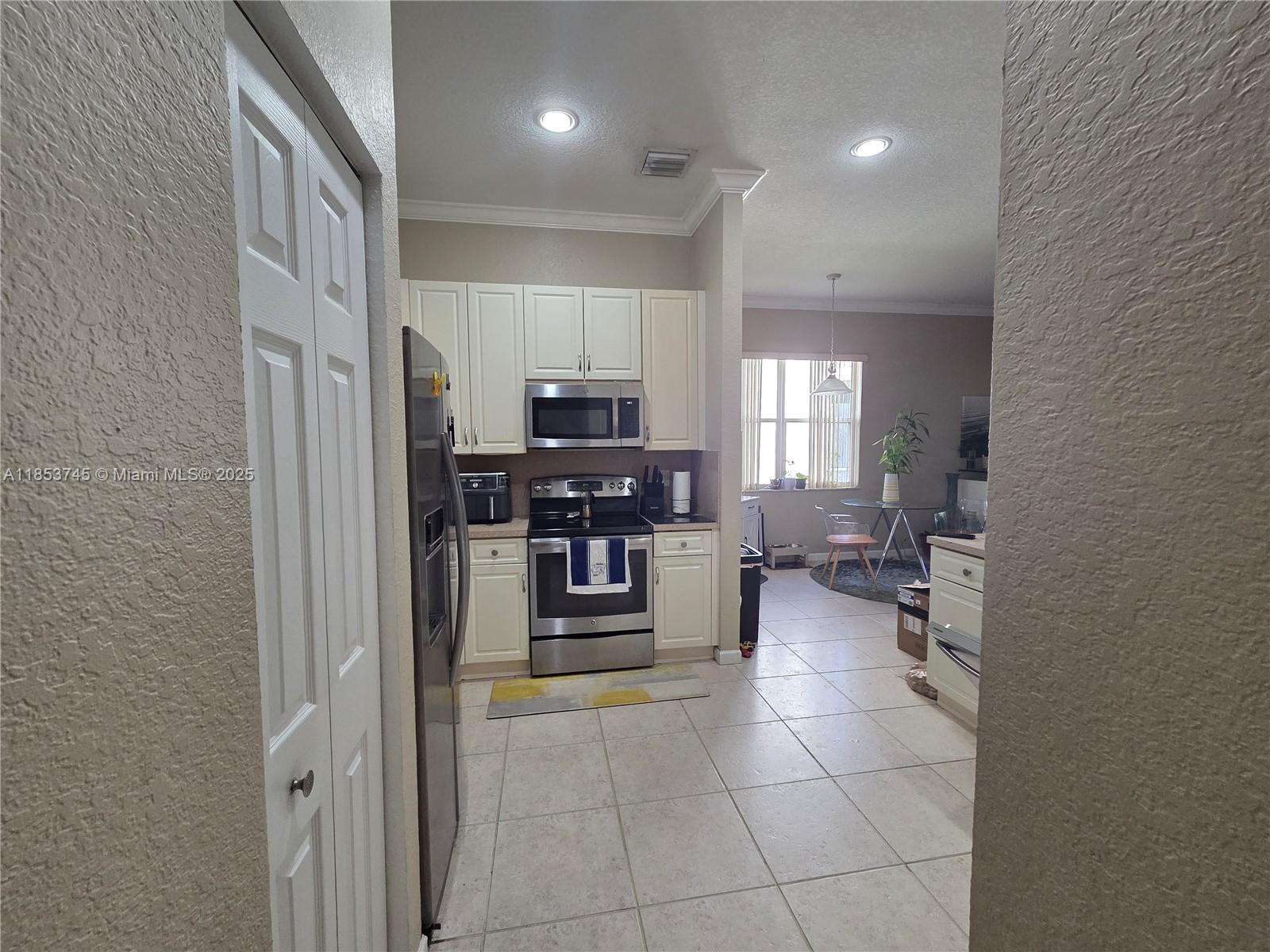 SECTOR 2-PARCELS 17 18 19 - Residential Lease